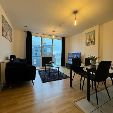 Spacious 2 Bedrooms Apartment In Stratford Londres Exterior foto