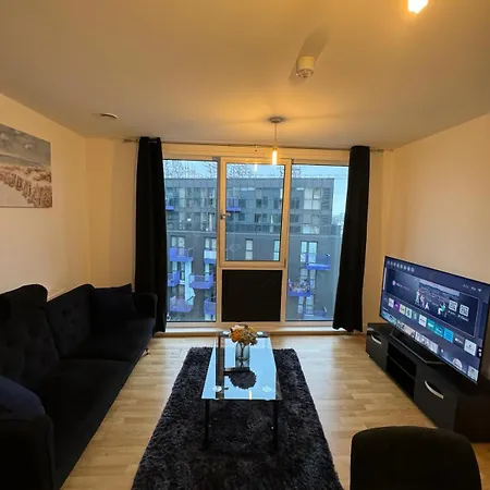 Spacious 2 Bedrooms Apartment In Stratford Londres Exterior foto
