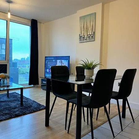 Spacious 2 Bedrooms Apartment In Stratford Londres Exterior foto