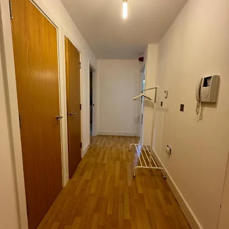 Spacious 2 Bedrooms Apartment In Stratford Londres Exterior foto