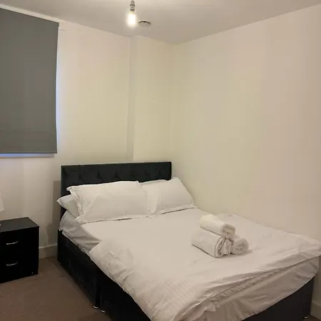 Spacious 2 Bedrooms Apartment In Stratford Londres Exterior foto